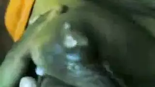 تم التعاقد مع خادمة ساخنة لإجراء محادثات صغيرة مع أصحاب عملها لفترة من الوقت الآن