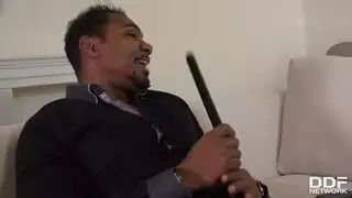 لارا هي شقراء محطمة أودري نوير وعندما تحصل على قرنية ، فإنها تحتاج إلى الجنس لارا هي شقراء محطمة أودري نوير وعندما تحصل على قرنية ، فإنها تحتاج إلى الجنس