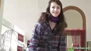 مثير القحبة الأوروبية مص في المنزل مثير القحبة الأوروبية مص في المنزل