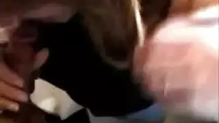 ثلاث فتيات حلويات يمارسن الجنس مع أصدقائهن العاملات ، في حين أن شركائهن خارج المدينة ثلاث فتيات حلويات يمارسن الجنس مع أصدقائهن العاملات ، في حين أن شركائهن خارج المدينة