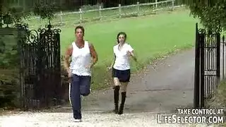 تلميذة شقية ترتدي نظارات ، سابرينا حلبيان تُعاقب ليس لأنه سيؤذيها ، ولكن لأن الجو حار تلميذة شقية ترتدي نظارات ، سابرينا حلبيان تُعاقب ليس لأنه سيؤذيها ، ولكن لأن الجو حار