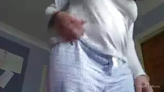 حصلت جيل هارت على ابتسامة على وجهها عندما مارس الجنس عميلها الوسيم، في مكتبه الاحتياطي.