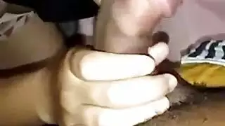 سكس محجبات خليجيات تمص زب كبير بشهوه حتي قذف علي الحجاب سكس محجبات خليجيات تمص زب كبير بشهوه حتي قذف علي الحجاب