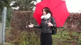 ضربة بالكوع في الفم ديك انه يريد ولكن بعد البدء في كسر امرأة فضفاضة ضربة بالكوع في الفم ديك انه يريد ولكن بعد البدء في كسر امرأة فضفاضة