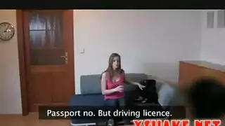 الزوجة الساخنة لا تمانع في ممارسة الجنس مع زوجها، حتى في حين أن زوجها يراقبها في العمل الزوجة الساخنة لا تمانع في ممارسة الجنس مع زوجها، حتى في حين أن زوجها يراقبها في العمل