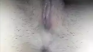 تحب نانسي وإريك ليا قضاء وقت ممتع مع زميلتهما في السكن من العمل تحب نانسي وإريك ليا قضاء وقت ممتع مع زميلتهما في السكن من العمل