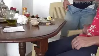 تتيح زوجة الأب العربية لبلاب ربيب الألماني الحصول على سرعان ما قبل المدرسة تتيح زوجة الأب العربية لبلاب ربيب الألماني الحصول على سرعان ما قبل المدرسة