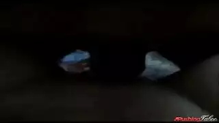 شقراء سيئة تمسك ساقيها مفتوحة على مصراعيها أثناء الحصول على بوسها الضيق يمسح ويمسح شقراء سيئة تمسك ساقيها مفتوحة على مصراعيها أثناء الحصول على بوسها الضيق يمسح ويمسح