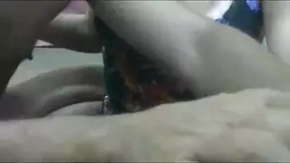 يلعب في كس و طيز صاحبته البرازيلية الكبيرة ويسخنها على المباشر ويقدم عرض جد مثير يلعب في كس و طيز صاحبته البرازيلية الكبيرة ويسخنها على المباشر ويقدم عرض جد مثير