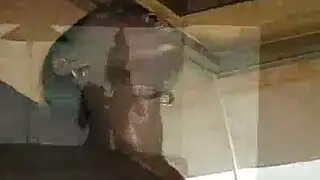 تبادل السحاق ولحس الكس بين بيضاء وسمراء سحاقيتين على شاطيء البحر تبادل السحاق ولحس الكس بين بيضاء وسمراء سحاقيتين على شاطيء البحر