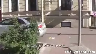 فتاة لطيفة في شبكة صيد السمك واللباس الأسود فتاة لطيفة في شبكة صيد السمك واللباس الأسود