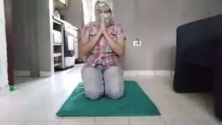 حقيقية في الحجاب والجينز تصلي ثم استمناء كسها الكريمي الذي يتدفق إلى النشوة الجنسية حقيقية في الحجاب والجينز تصلي ثم استمناء كسها الكريمي الذي يتدفق إلى النشوة الجنسية