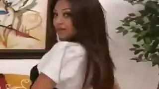 يحصل مارس الجنس من جبهة مورو اللاتينية اللاتينية من الخلف ويصرخ من المتعة أثناء كومينغ يحصل مارس الجنس من جبهة مورو اللاتينية اللاتينية من الخلف ويصرخ من المتعة أثناء كومينغ