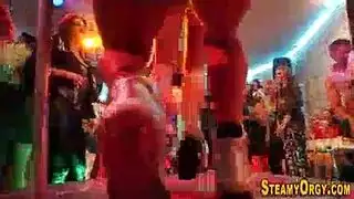 حقيقي سخيف الساخنة الشباب فاتنة يحصل مارس الجنس على مؤخرتها من قبل الديك حقيقي سخيف الساخنة الشباب فاتنة يحصل مارس الجنس على مؤخرتها من قبل الديك