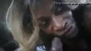 فانيسا بروكلين هو الحصول على بوسها حفر بالطريقة التي تحبها أكثر، في سريرها الجديد