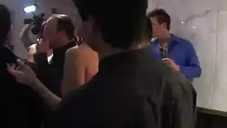 الفتيات البرية يحصلن على جرعاتهم اليومية من اللعنة بدلا من وجود الثلاثي مع أصدقائهن الفتيات البرية يحصلن على جرعاتهم اليومية من اللعنة بدلا من وجود الثلاثي مع أصدقائهن