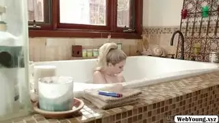 أجبرت جين جاين وايلد على ممارسة الجنس