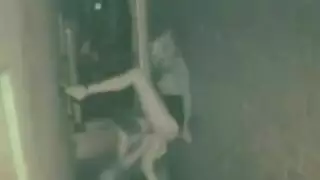 متزوج شقراء مع ظهر وشم على وشك ممارسة الجنس غير الرسمي مع رجل أسود. متزوج شقراء مع ظهر وشم على وشك ممارسة الجنس غير الرسمي مع رجل أسود.