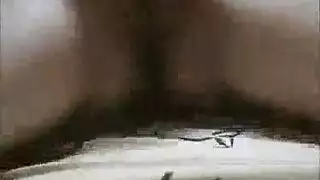 امرأة ناضجة ، خلعت راشيل الملائكة سراويلها الداخلية وأخذت أصابع الاتهام لها قبل ممارسة الجنس.