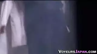 المراهق الياباني الصغير يلعق قضيب شريكها أفضل من زوجته ، ويستمتع به كثيرًا المراهق الياباني الصغير يلعق قضيب شريكها أفضل من زوجته ، ويستمتع به كثيرًا