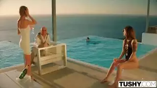 فتاة تخون حبيبها مع صاحبه أبو زب كبير و تمارس السكس الساخن معه فتاة تخون حبيبها مع صاحبه أبو زب كبير و تمارس السكس الساخن معه