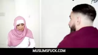 زارت بولينا رويز ، طالبة الحجاب ، طالبة الحجاب ، معلمة الديك الكبرى في منزله زارت بولينا رويز ، طالبة الحجاب ، طالبة الحجاب ، معلمة الديك الكبرى في منزله