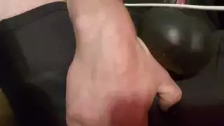 علق مسمار في الأسود يصبح غريبًا مع مؤخرته وهزازه علق مسمار في الأسود يصبح غريبًا مع مؤخرته وهزازه