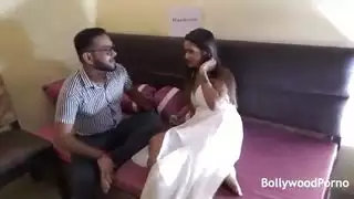 صديقة هندية الجنس مع صديقها في عيد ميلاده إعطاء هدية من كس الساخنة صديقة هندية الجنس مع صديقها في عيد ميلاده إعطاء هدية من كس الساخنة