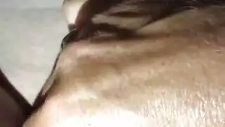 أشقر جبهة مورو ، استغلت جينا فرصة لها الثلاثي مع اثنين من الأزرار في المنزل أشقر جبهة مورو ، استغلت جينا فرصة لها الثلاثي مع اثنين من الأزرار في المنزل