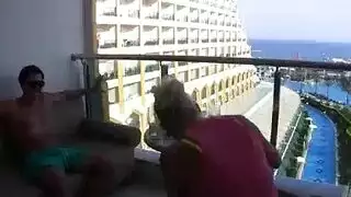 لم هانا فون لا خلع حذائها مع الكعب العالي في حين انها حصلت عارية تماما لم هانا فون لا خلع حذائها مع الكعب العالي في حين انها حصلت عارية تماما