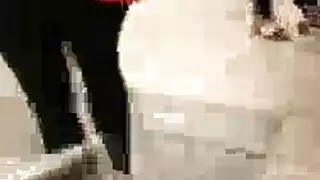 مثير كبير الحمار الفرخ باللون الأسود هو الحصول على جرعةها اليومية من الجنس البري مثير كبير الحمار الفرخ باللون الأسود هو الحصول على جرعةها اليومية من الجنس البري