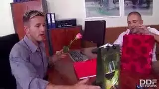 الجميلة الشقراء السكسي تتناك في كسها الوردي وخرم طيزها من فحلين أزبارهم كبيرة الجميلة الشقراء السكسي تتناك في كسها الوردي وخرم طيزها من فحلين أزبارهم كبيرة