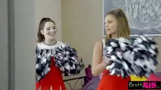 صديقها يقفشها تتناك عالواقف من أخوها من أبوها و يهيج لمحنتها القوية و ينصدم صديقها يقفشها تتناك عالواقف من أخوها من أبوها و يهيج لمحنتها القوية و ينصدم