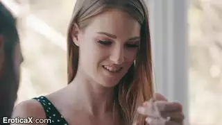 لديه ثلاث فتيات جميلات وحسيات وشهيات ليمارس الجنس معه وكان هذا الرجل الموهوب مرحًا للغاية لديه ثلاث فتيات جميلات وحسيات وشهيات ليمارس الجنس معه وكان هذا الرجل الموهوب مرحًا للغاية