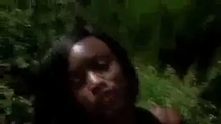 مفلس، فتاة الأبنوس مع كس شعر ممارسة الجنس مع رجل أبيض، في شريط محلي