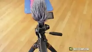 تحصل مارس الجنس امرأة سمراء صغيرة في سن المراهقة أمام الكاميرا لكسب بعض المال تحصل مارس الجنس امرأة سمراء صغيرة في سن المراهقة أمام الكاميرا لكسب بعض المال