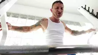 حصلت الإيقاع على تدليك فاخر وعرضت بوسها الرطب على صاحب العمل في الاستوديو حصلت الإيقاع على تدليك فاخر وعرضت بوسها الرطب على صاحب العمل في الاستوديو