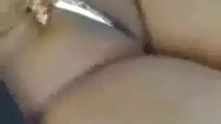 خليجية تقله عاوز تشوف كسي وتكشف عن كسها العسل وتدعكه وبعدين ينيكها في طيزها خليجية تقله عاوز تشوف كسي وتكشف عن كسها العسل وتدعكه وبعدين ينيكها في طيزها