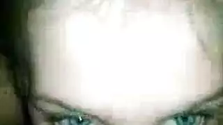 فتاة كلية شقراء مثير يحب أن تمتص هؤلها قرنية هارد ديك، بينما في المنزل فتاة كلية شقراء مثير يحب أن تمتص هؤلها قرنية هارد ديك، بينما في المنزل