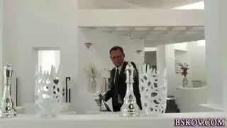 شقراء مع كبير الثدي يريد أن يمارس الجنس معك فقط من أجل المتعة دون مشاعر أخرى شقراء مع كبير الثدي يريد أن يمارس الجنس معك فقط من أجل المتعة دون مشاعر أخرى