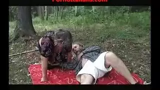 زوجة مفلس هي مكافأة دوم لها حيث أن زوجته لديها ممارسة الجنس أمامه بينما لا أحد يراقب. زوجة مفلس هي مكافأة دوم لها حيث أن زوجته لديها ممارسة الجنس أمامه بينما لا أحد يراقب.