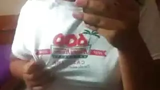 لاتينا عارية الصب أمام الكاميرا بحيث يمكن لزوجها في المستقبل عن الانفجار لها. لاتينا عارية الصب أمام الكاميرا بحيث يمكن لزوجها في المستقبل عن الانفجار لها.