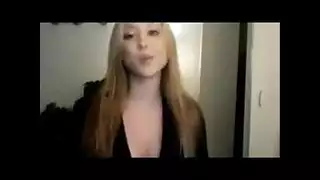 الفتيات الحزب يجرظ في نادي الليل المحلي فقط بالنسبة للرجال الذين يظهرون اليوم