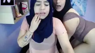 الفتيات المسلمين مثليه تقبيل على كاميرا ويب يظهر الحمار العربية | ناسيرا الفتيات المسلمين مثليه تقبيل على كاميرا ويب يظهر الحمار العربية | ناسيرا