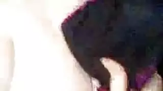 امرأة ممتلئة ومدربة التأمل تستمتع بأطنان من المرح مع بعضها البعض ، بينما في المنزل امرأة ممتلئة ومدربة التأمل تستمتع بأطنان من المرح مع بعضها البعض ، بينما في المنزل