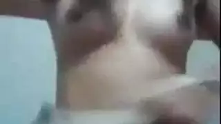 ذهب اثنان من المراهقين اليابانيين مثيرين إلى مكان صديق وامتصاص الديك بدلاً من فعل ذلك ذهب اثنان من المراهقين اليابانيين مثيرين إلى مكان صديق وامتصاص الديك بدلاً من فعل ذلك