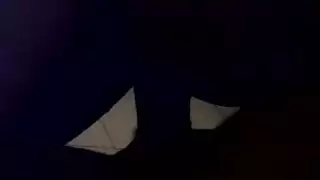 الجال الرجعية مع الشعر البني يرتدي أسماك بيضاء، أثناء الحصول على مارس الجنس في الحمار. الجال الرجعية مع الشعر البني يرتدي أسماك بيضاء، أثناء الحصول على مارس الجنس في الحمار.