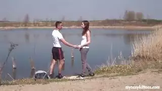 تحصل مارس الجنس امرأة سمراء في سن المراهقة في كل من الثقوب ويبتلع تحصل مارس الجنس امرأة سمراء في سن المراهقة في كل من الثقوب ويبتلع