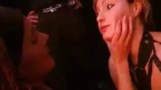 صفع الحمار الأبنوس مفتوحة على مصراعيها مع ديك الموز في جلد القطن ضيق صفع الحمار الأبنوس مفتوحة على مصراعيها مع ديك الموز في جلد القطن ضيق