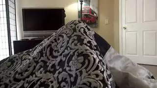 مع قضيبه الصغير ، ليس لديه ما يفعله للفتاة الآسيوية التي تريد ديكًا أكبر ليمارس الجنس معها مع قضيبه الصغير ، ليس لديه ما يفعله للفتاة الآسيوية التي تريد ديكًا أكبر ليمارس الجنس معها